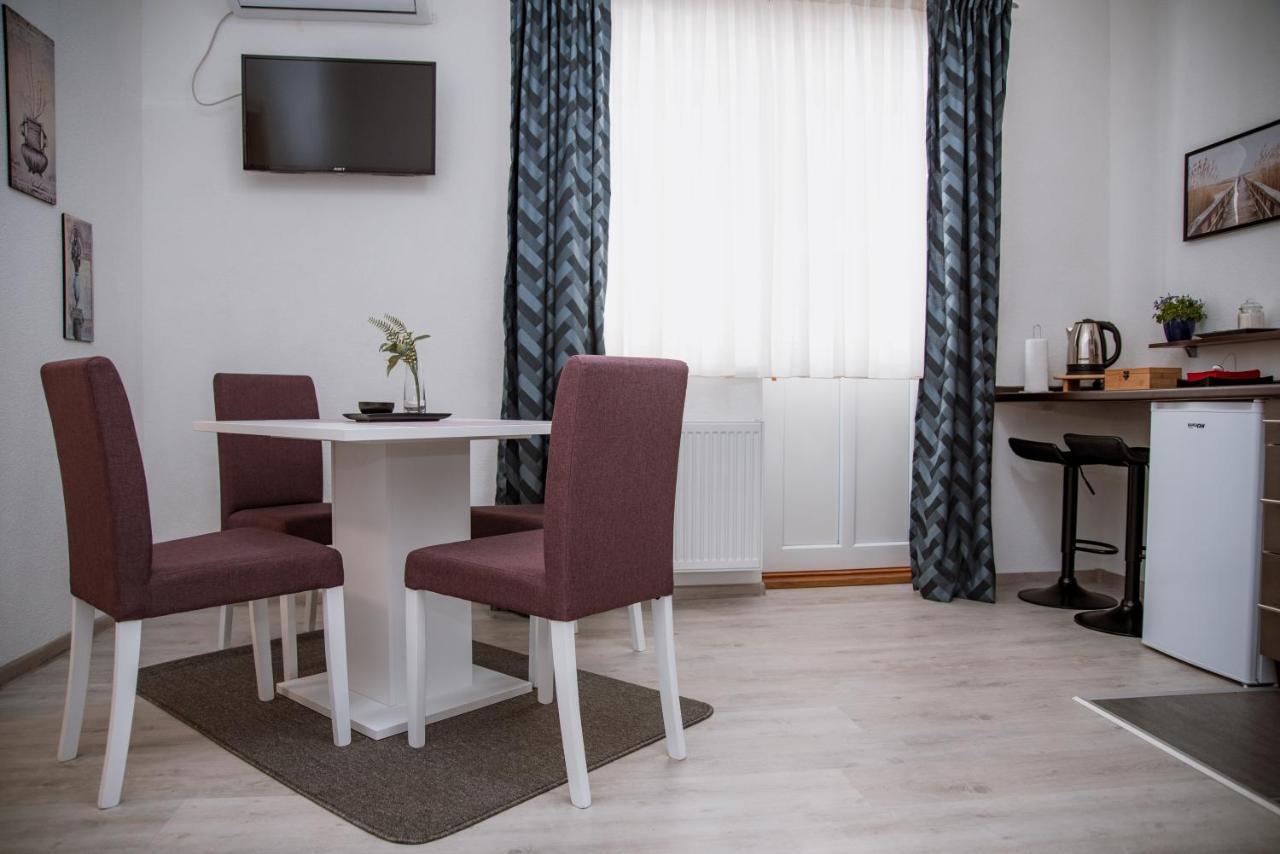 Guest House Mylan Licko Petrovo Selo Zewnętrze zdjęcie