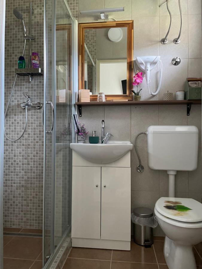 Guest House Mylan Licko Petrovo Selo Zewnętrze zdjęcie